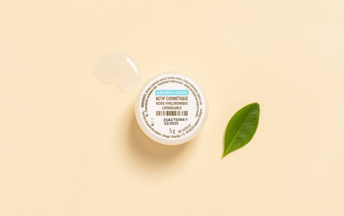 Liposoluble hyaluronic acid: the oily version